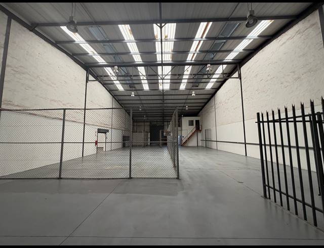 1,334M² WAREHOUSE TO LET IN HALFWAY HOUSE